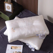 自然巢家纺枕头枕芯星级酒店舒适枕单人枕 燕窝蛋白美肤枕 48*74